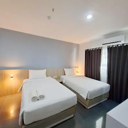 Country Heritage Hotel Surabaya Exterior photo