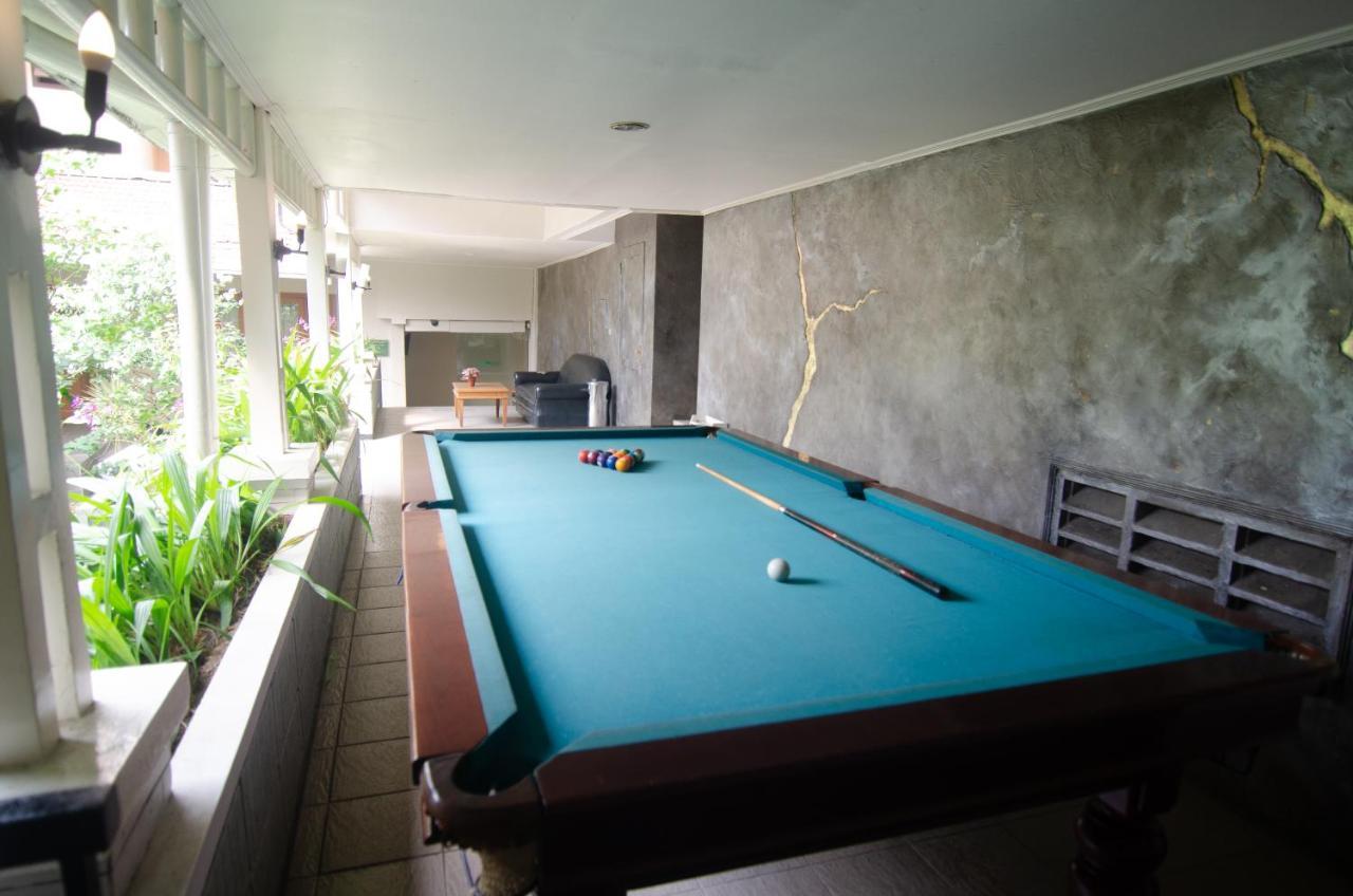 Hotel Country Heritage Surabaya