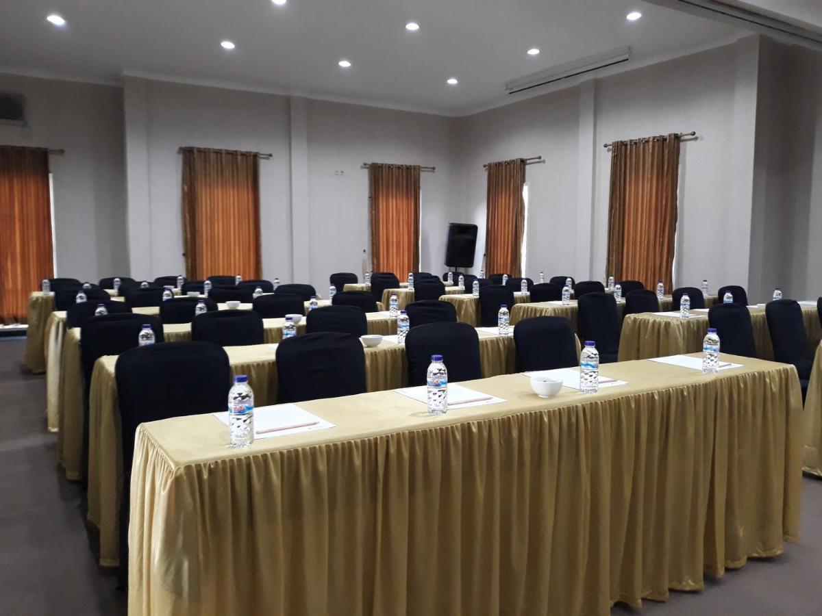Hotel Country Heritage Surabaya
